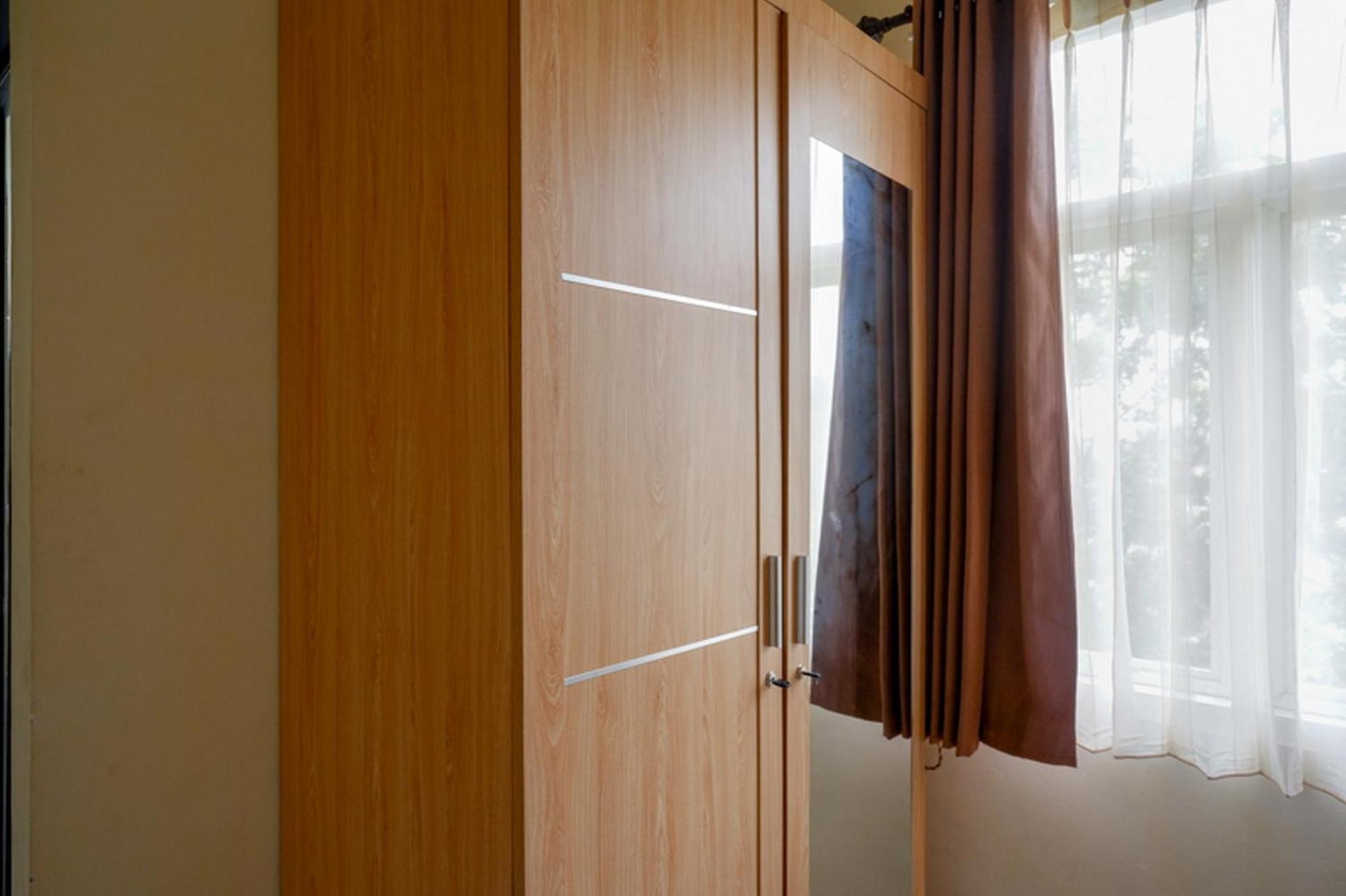 Reddoorz Syariah Near Purwosari Train Station Hotell Solo Eksteriør bilde